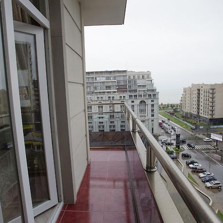5 Rooms Батумі Екстер'єр фото
