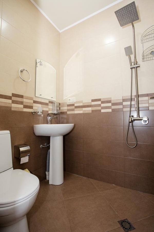 5 Rooms Батумі Екстер'єр фото